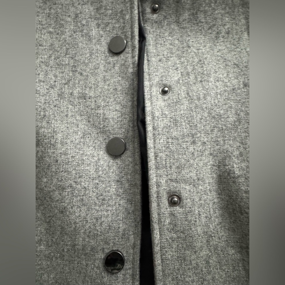 Gray Ruffle Sleeve Bomber Jacket - Picture 4 of 6